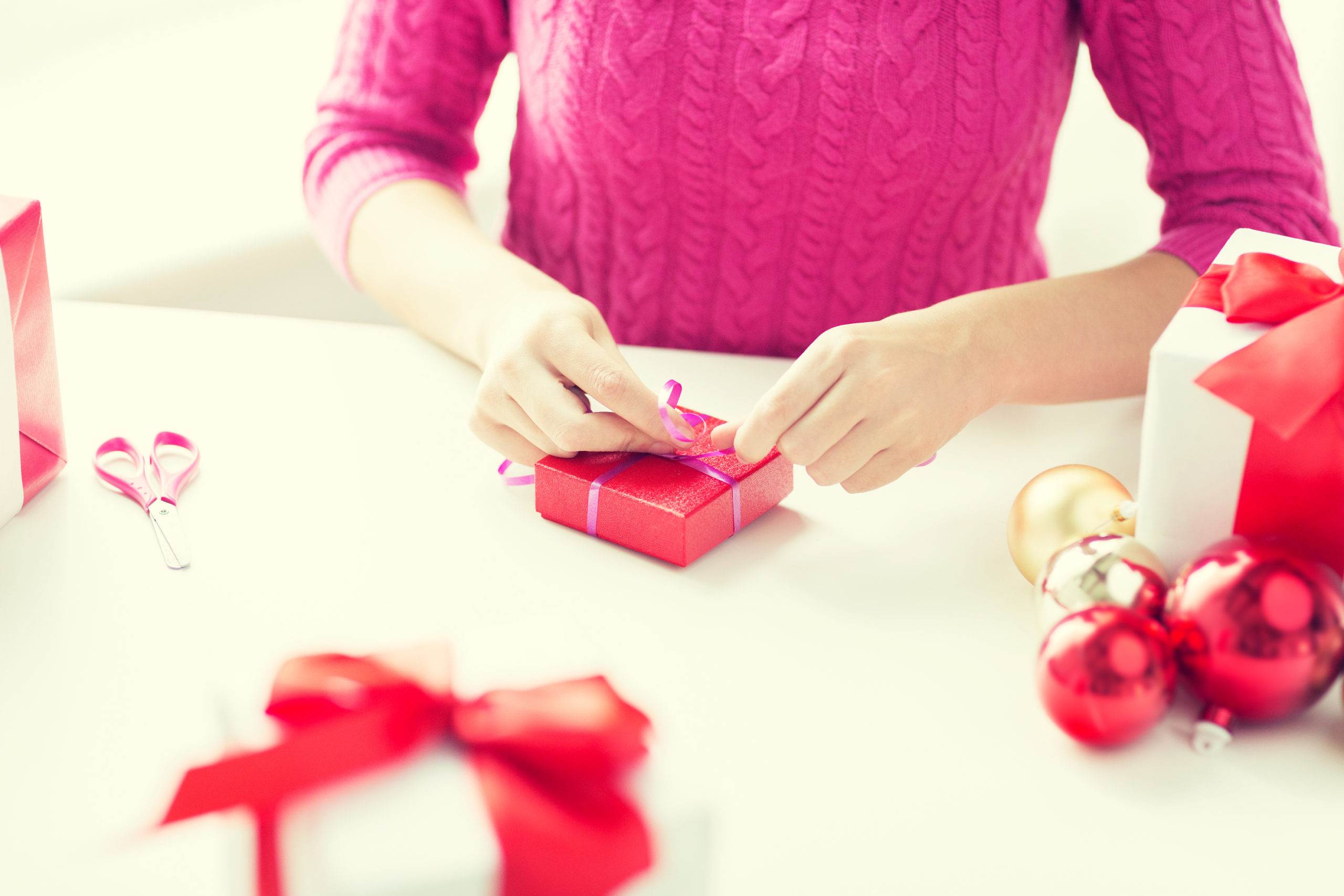 woman-preparing-gifts